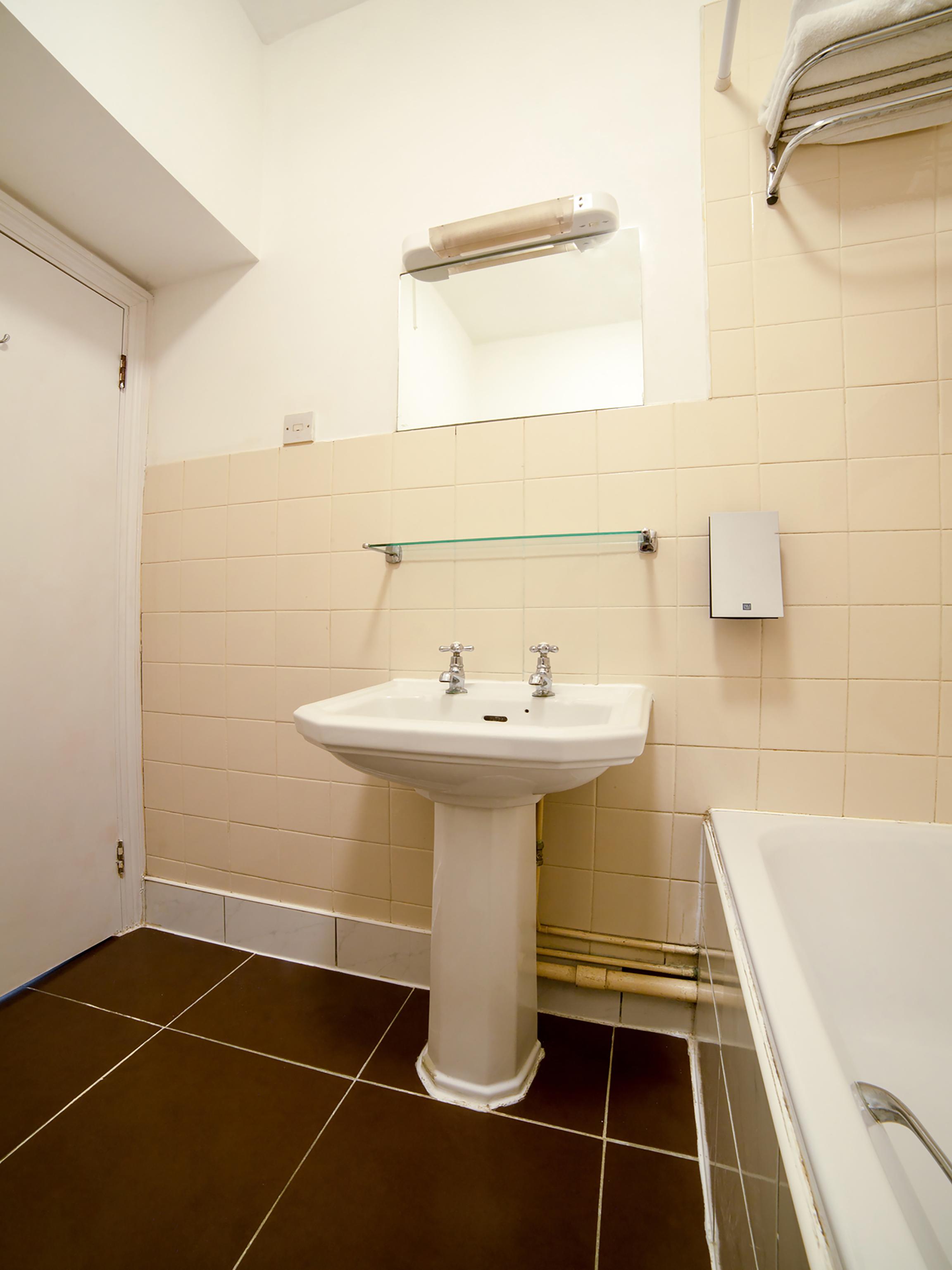 ホテル Oyo London Luton ルートン エクステリア 写真